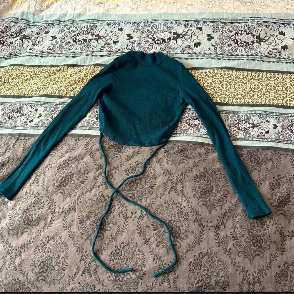 XS long sleeve crop top